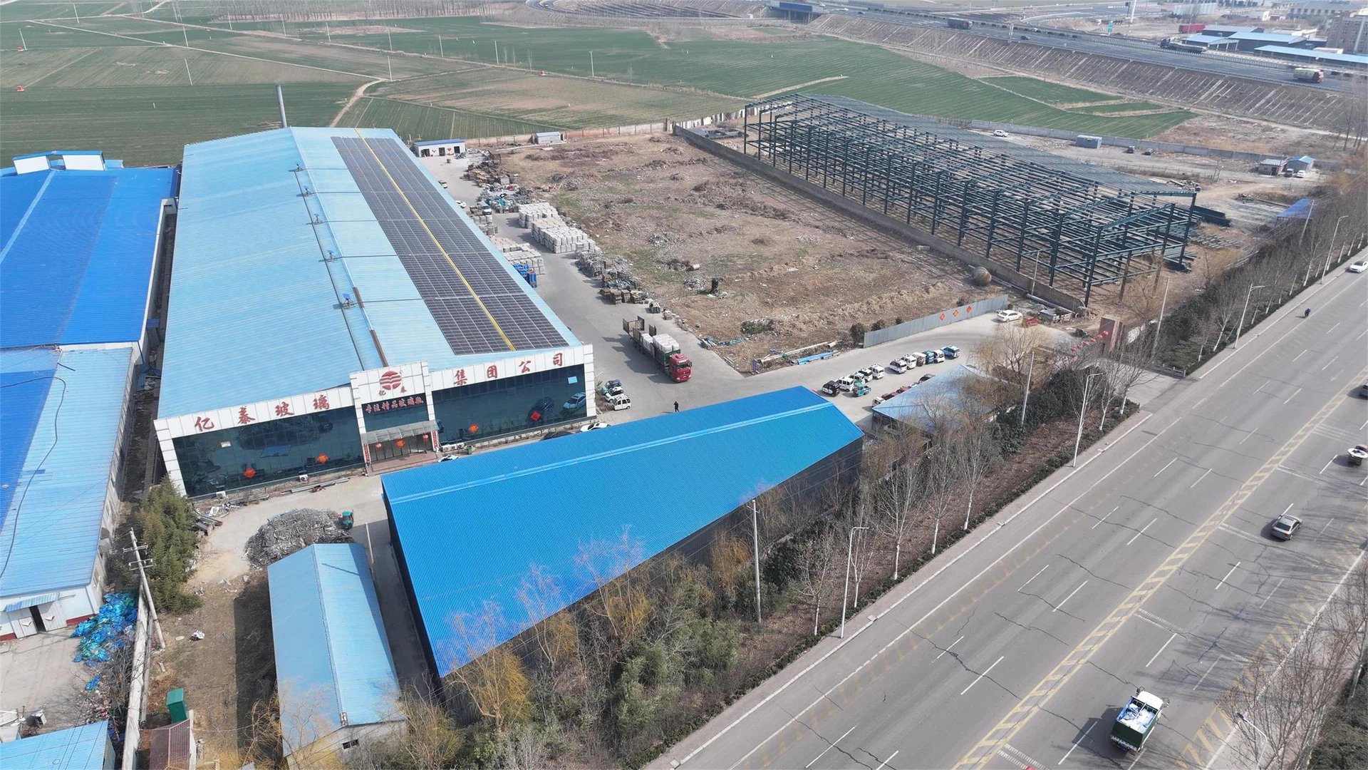 In the second factory area, some workshops are under construction.